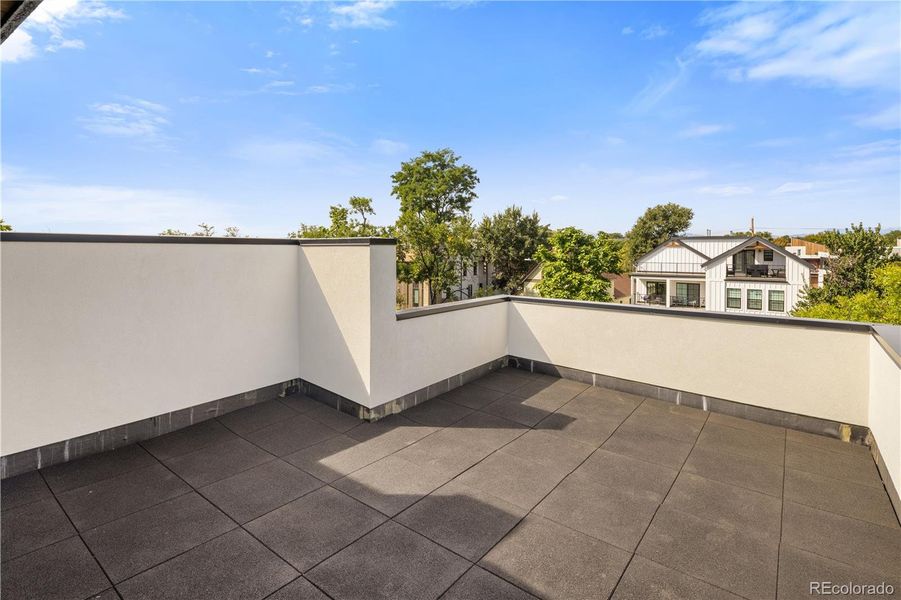 Spacious, unfurnished interior of a new home in , Denver (Image 21).