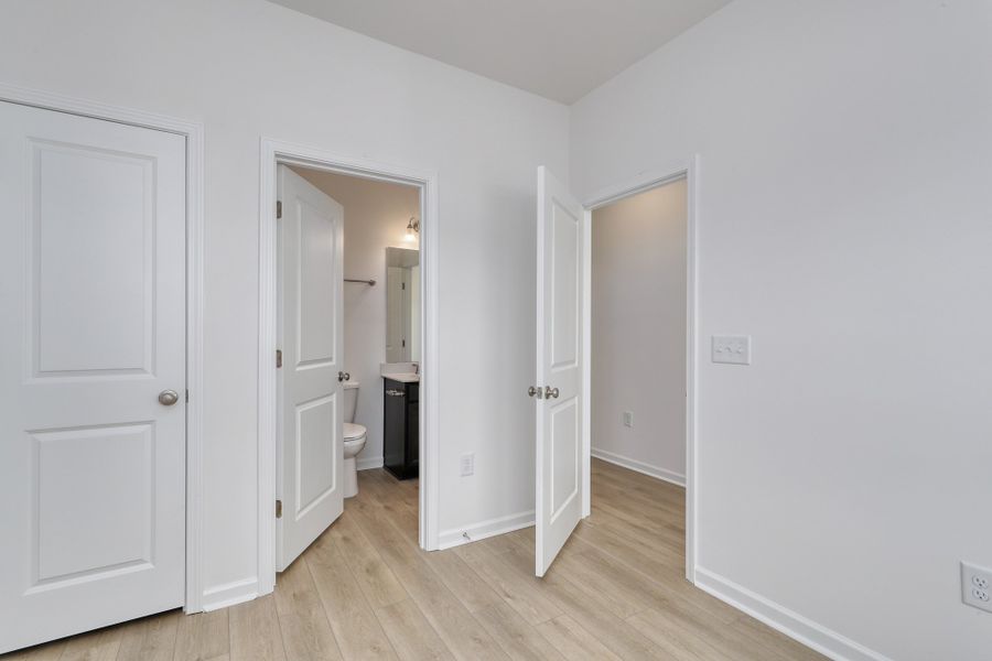 Spacious, unfurnished interior of a new home in Jordan Grove, Conway (Image 23).