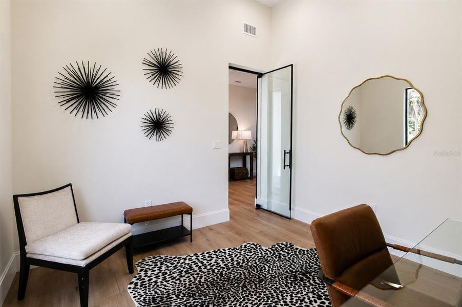Furnished interior view inside a new home in , Sarasota (Image 6).