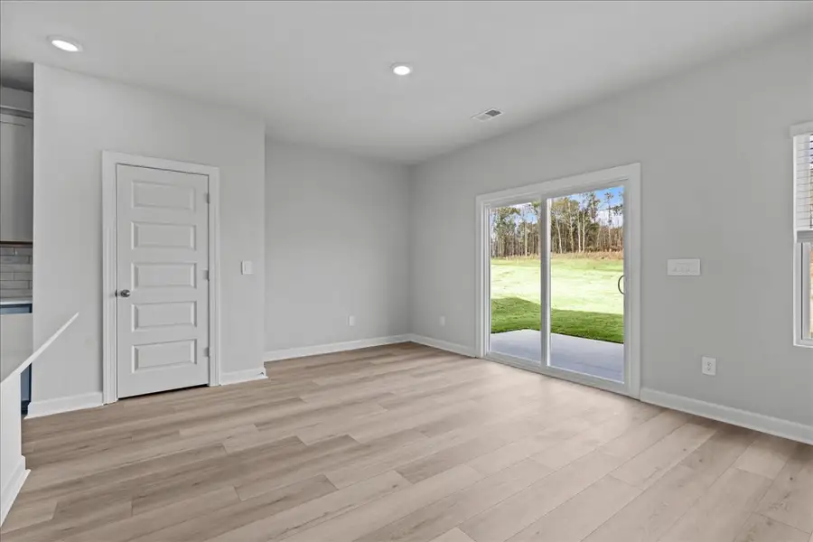 Spacious, unfurnished interior of a new home in Cedar Shoals – Heritage Collection, Piedmont (Image 11). Spacious, unfurnished interior of a new home in Cedar Shoals – Heritage Collection, Piedmont (Image 11).