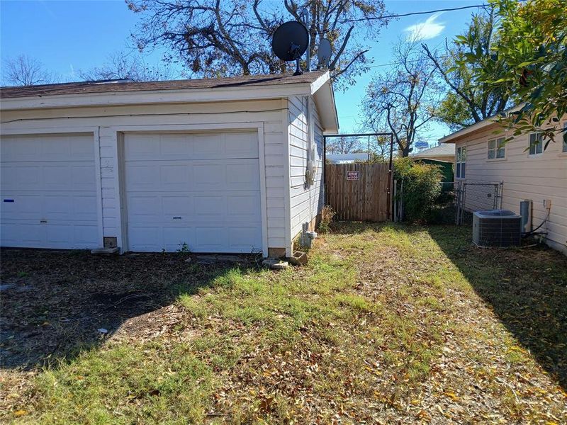 Exterior details and patio area of a home in , Coleman (Image 13).