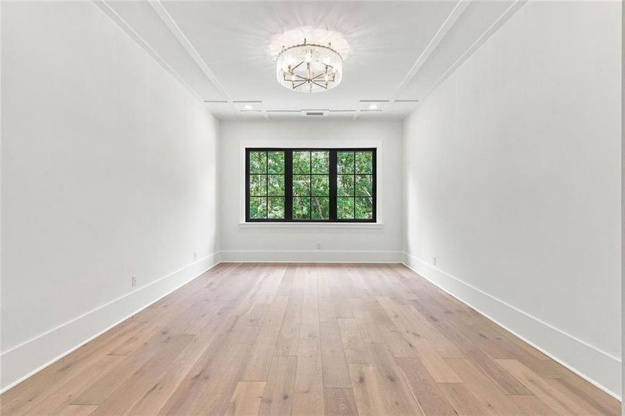 Spacious, unfurnished interior of a new home in , Alpharetta (Image 27).