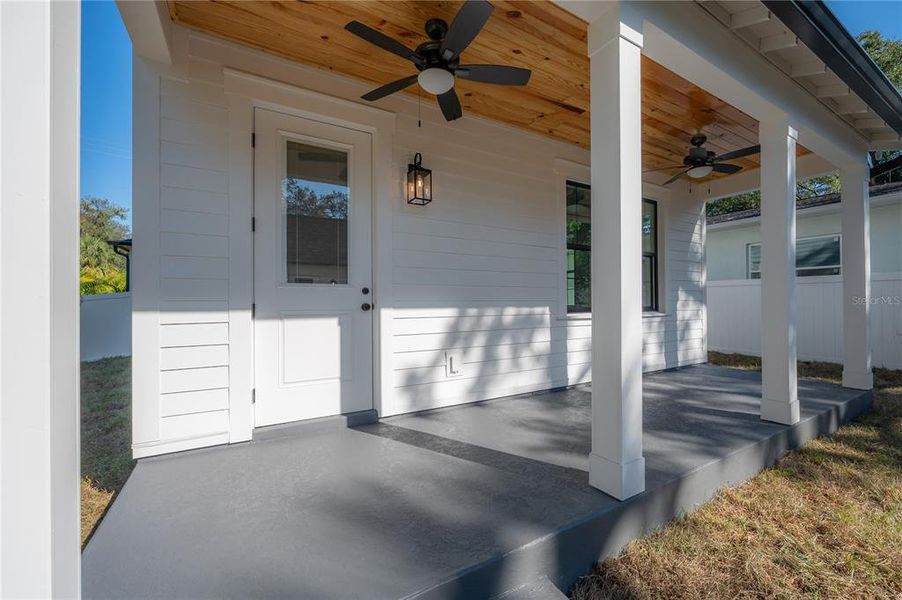 Exterior details and patio area of a home in , Tampa (Image 37).