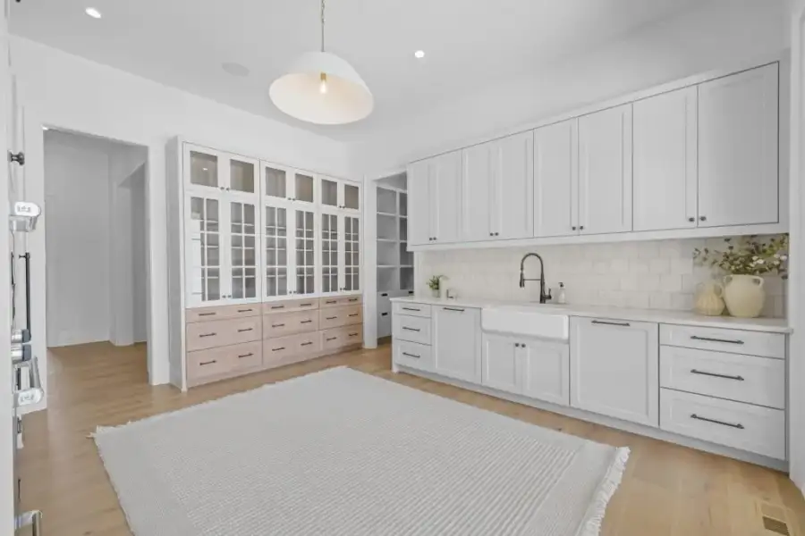 Furnished interior view inside a new home in , Milton (Image 49).