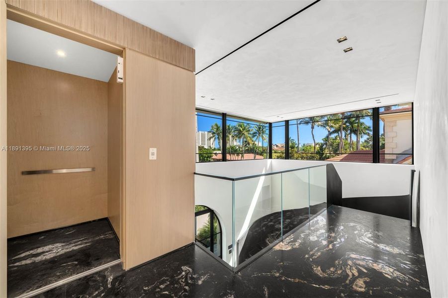 Image 43 of a home in .