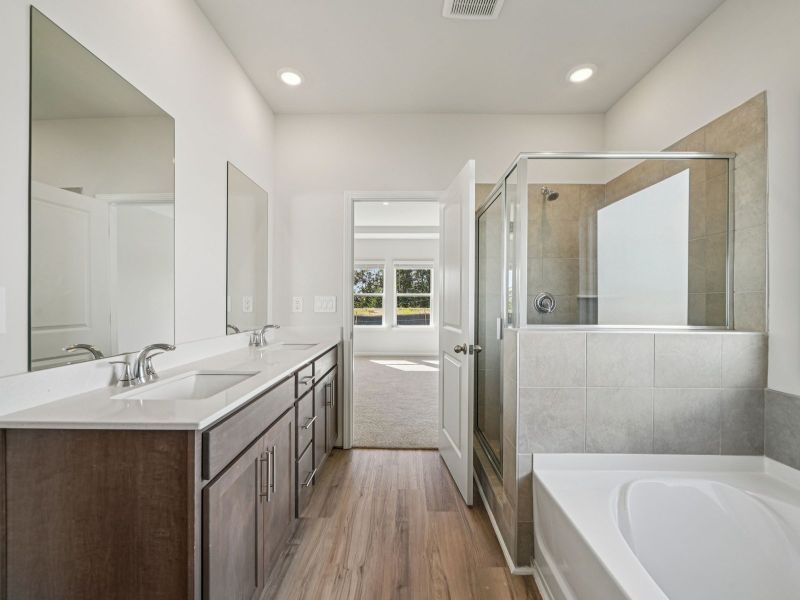 The Sherwood floorplan with the Charm Burlap interior package. The Sherwood floorplan with the Charm Burlap interior package.