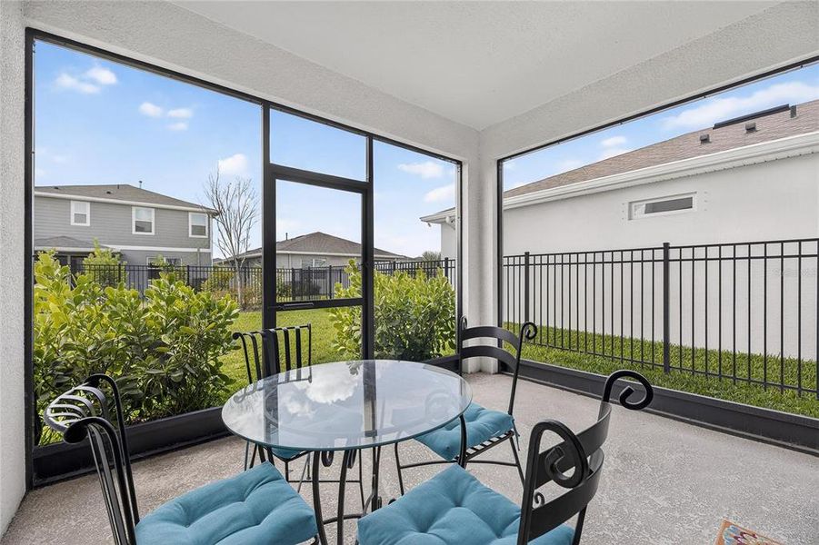 Exterior details and patio area of a home in , Apollo Beach (Image 28).