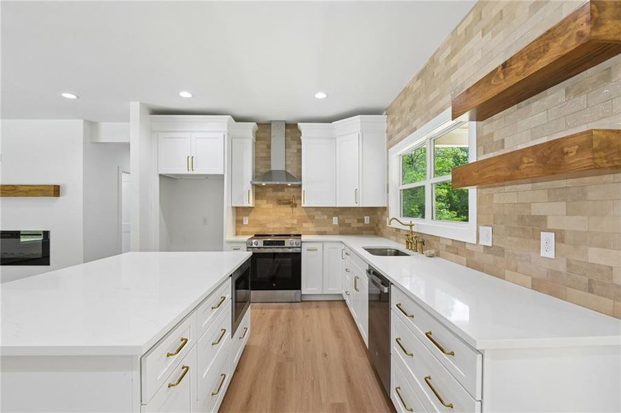 Furnished interior view inside a new home in , Rockmart (Image 6).
