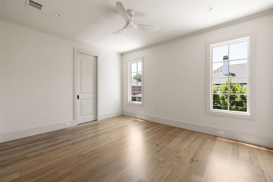 Spacious, unfurnished interior of a new home in , Dallas (Image 23). Spacious, unfurnished interior of a new home in , Dallas (Image 23).