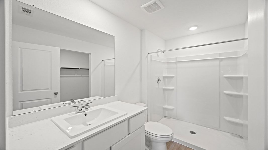 Representative furnished interior of a home built from the Baylor by D.R. Horton in Lexington Heights, Willis (Image 10). Representative furnished interior of a home built from the Baylor by D.R. Horton in Lexington Heights, Willis (Image 10).