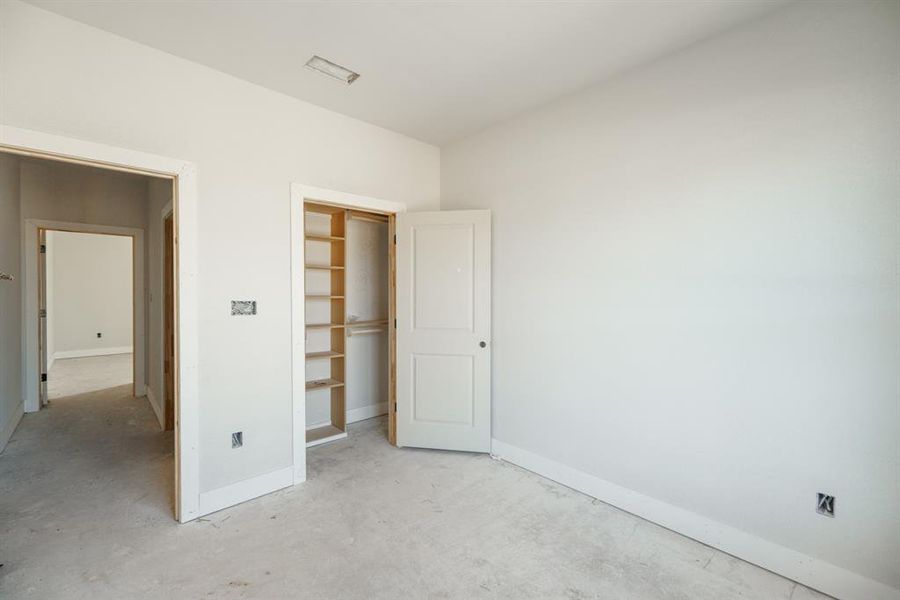 Image 21 of a home in .