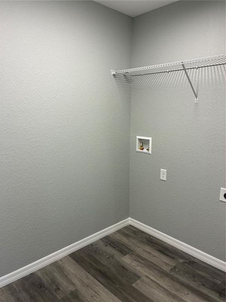 Spacious, unfurnished interior of a new home in , Ocala (Image 14).