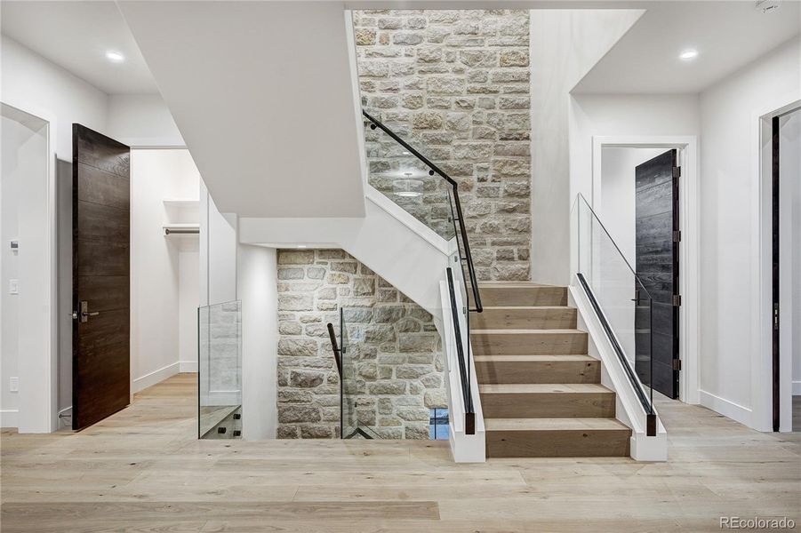 Image 47 of a home in .