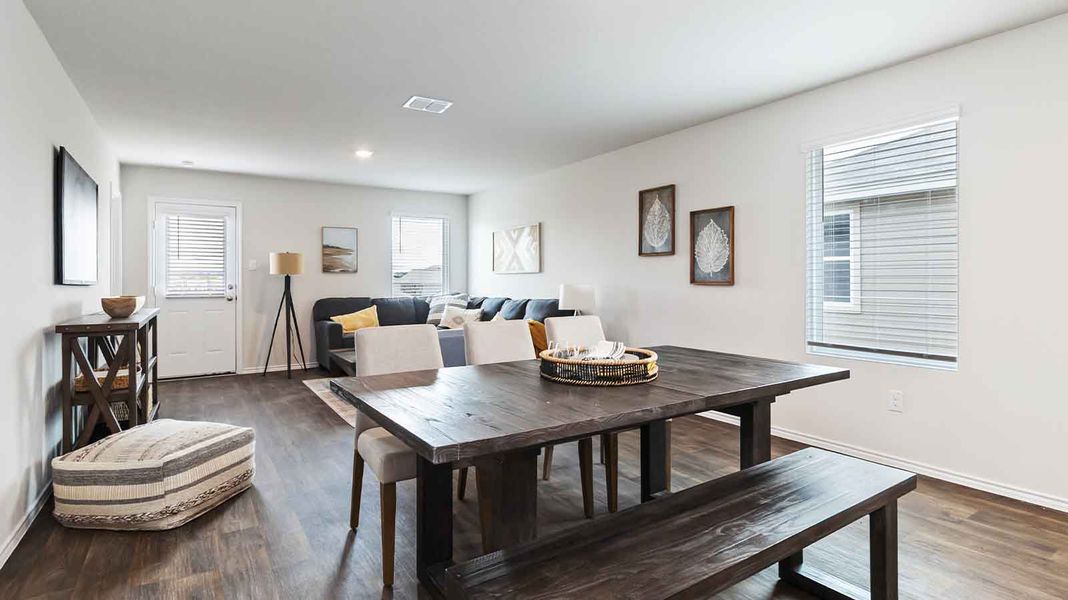 Representative furnished interior of a home built from the Barton by D.R. Horton in Watermark, Alvin (Image 8).