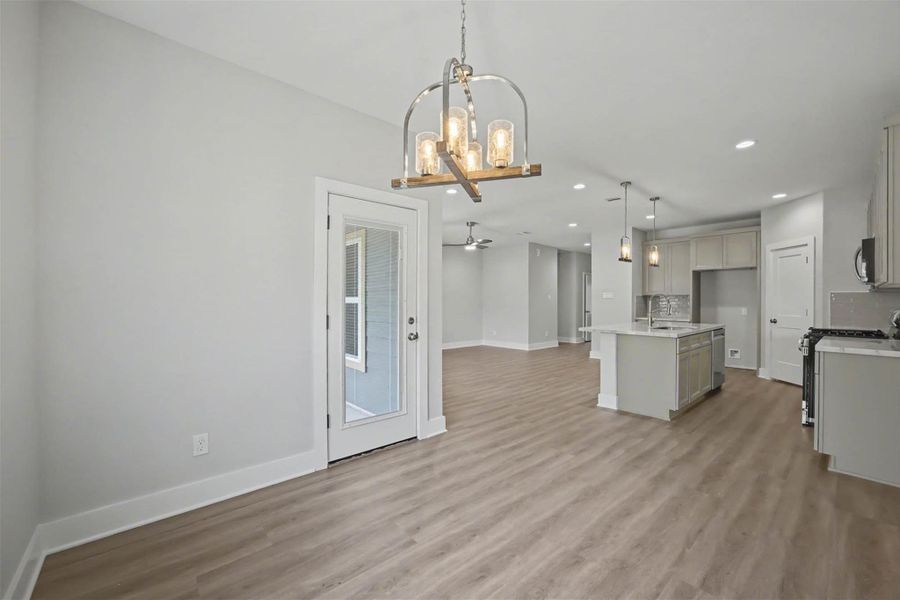 Spacious, unfurnished interior of a new home in , Dickinson (Image 14).