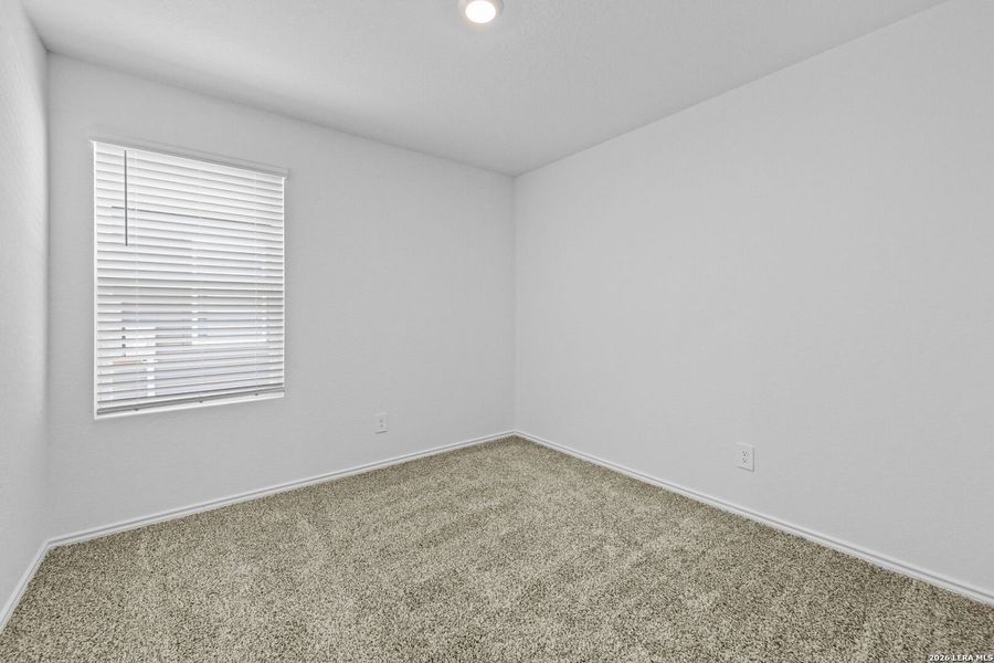 Spacious, unfurnished interior of a new home in Hickory Ridge, Elmendorf (Image 17).