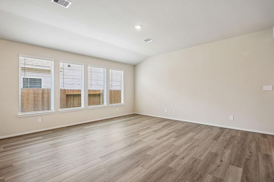 Photos are not of the actual home, but are photos of the builder home with same floorplan with similar interior finishes. Photos are not of the actual home, but are photos of the builder home with same floorplan with similar interior finishes.