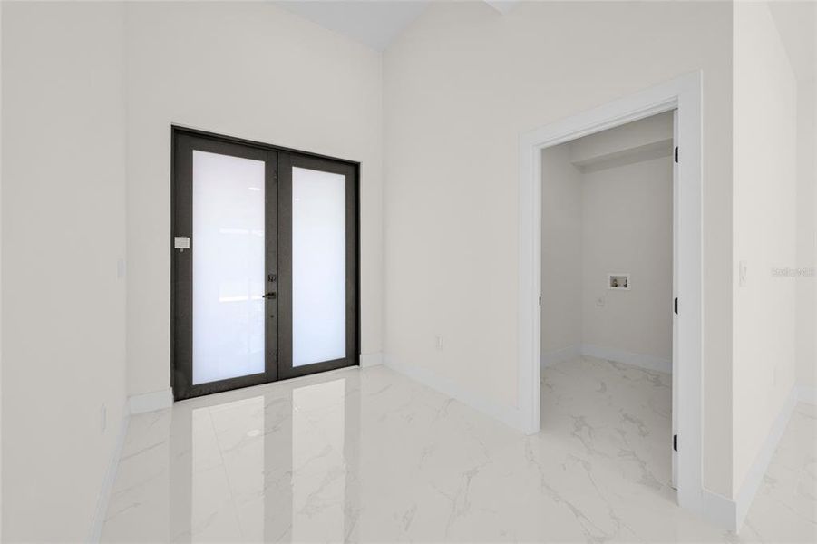 Spacious, unfurnished interior of a new home in , Lehigh Acres (Image 28). Spacious, unfurnished interior of a new home in , Lehigh Acres (Image 28).