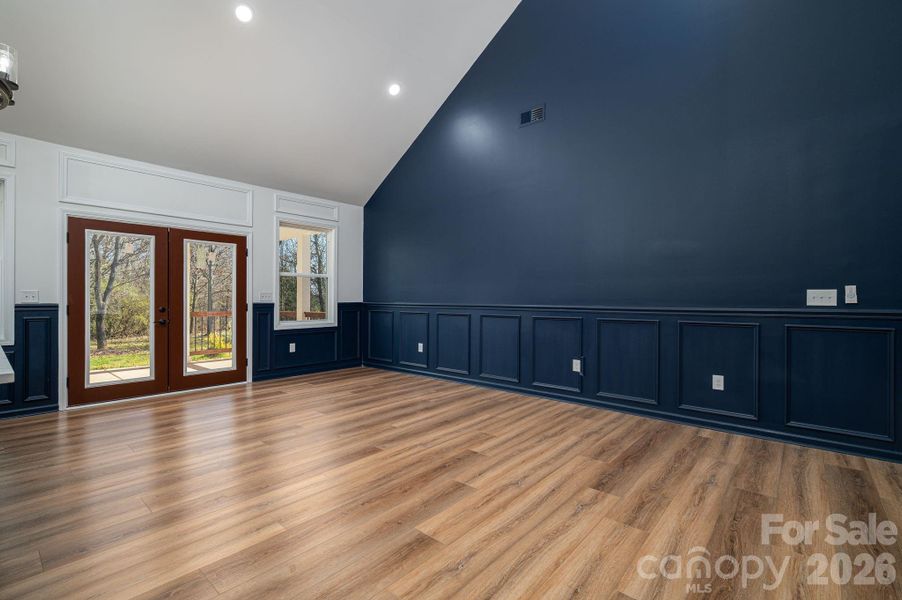 Spacious, unfurnished interior of a new home in , Shelby (Image 37).