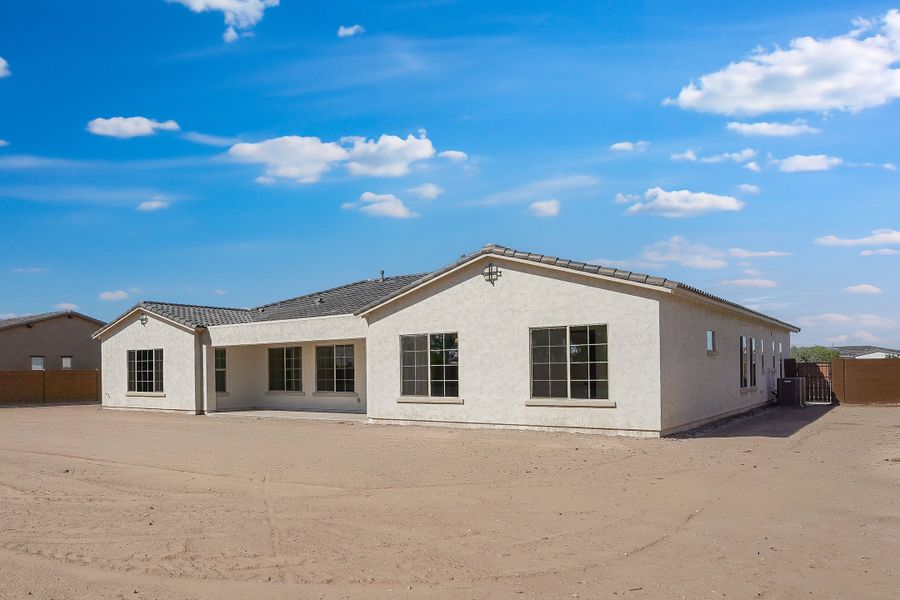 Exterior details and patio area of a home in Ellsworth Ranch, Queen Creek (Image 4). Exterior details and patio area of a home in Ellsworth Ranch, Queen Creek (Image 4).