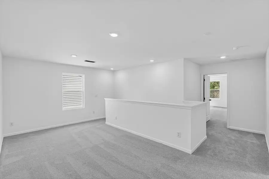 Spacious, unfurnished interior of a new home in Heritage River, Euharlee (Image 18). Spacious, unfurnished interior of a new home in Heritage River, Euharlee (Image 18).