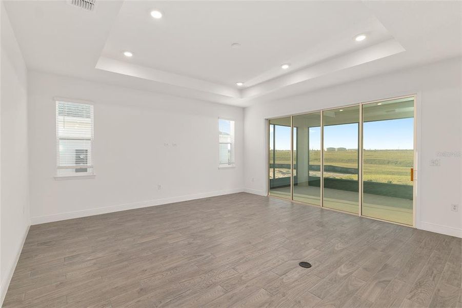 Spacious, unfurnished interior of a new home in , Ocala (Image 39).