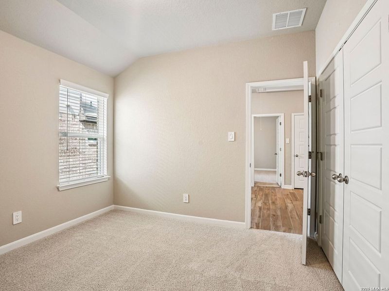 Spacious, unfurnished interior of a new home in , San Antonio (Image 8).