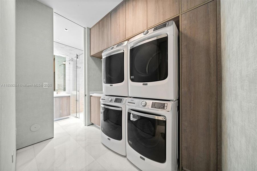 Furnished interior view inside a new home in , Miami (Image 9).