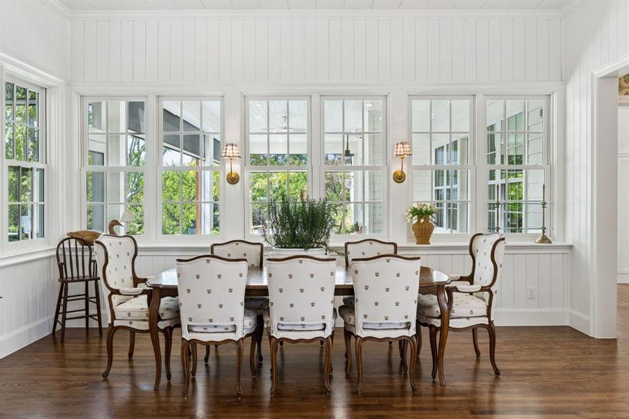 Furnished interior view inside a new home in , Rockwall (Image 16). Furnished interior view inside a new home in , Rockwall (Image 16).