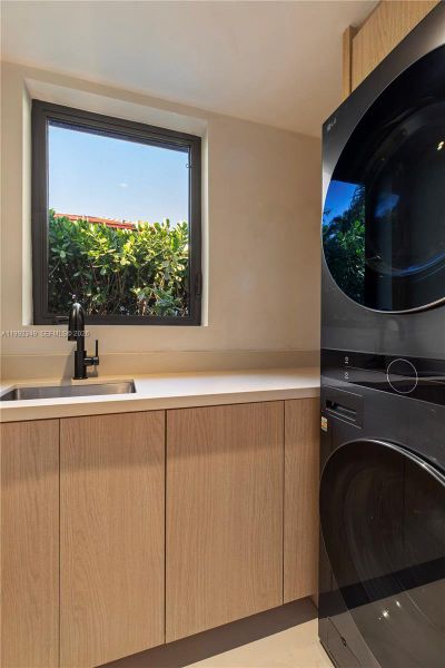 Close-up of interior finishes inside a home in , Miami Beach (Image 24). Close-up of interior finishes inside a home in , Miami Beach (Image 24).