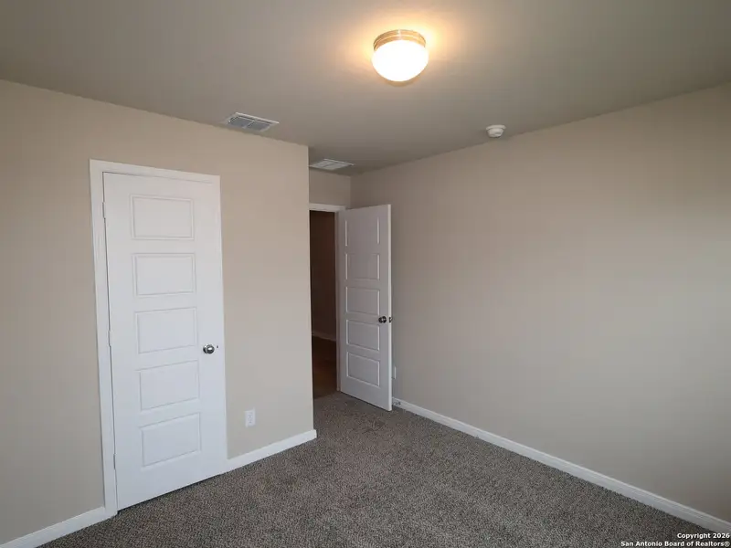 Spacious, unfurnished interior of a new home in Meadows at Clear Springs, New Braunfels (Image 23).