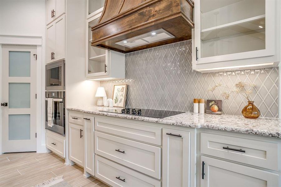 Furnished interior view inside a new home in , Sansom Park (Image 9).