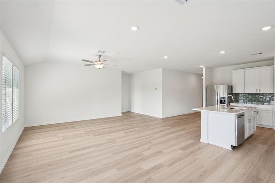 Photo is not of the actual home, but is an inspirational photo of builder’s model home and may depict options, furnishings, and/or decorator features that are not included.