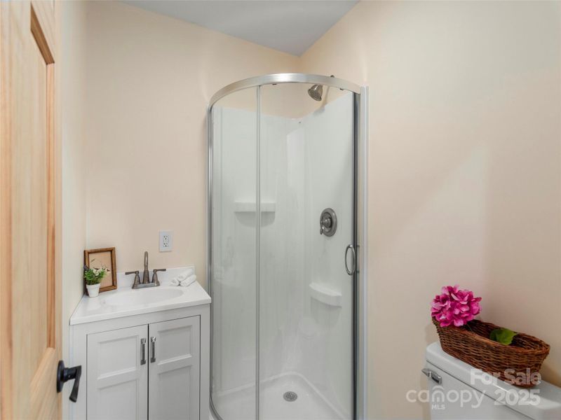 Furnished interior view inside a new home in , Waynesville (Image 12).