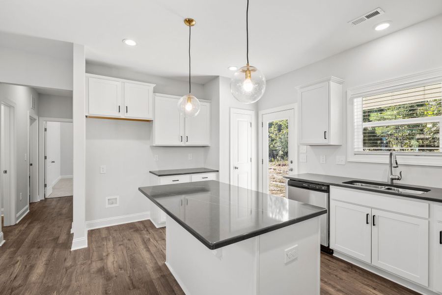 1,982sf New Home in New Bern, NC.  - Slide 5