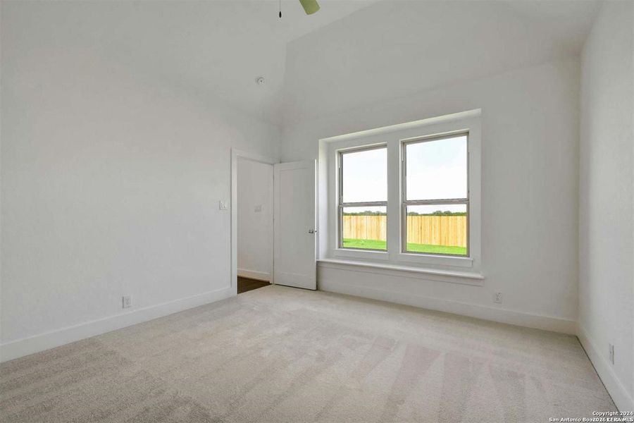 Spacious, unfurnished interior of a new home in Alsatian Oaks, Castroville (Image 11).