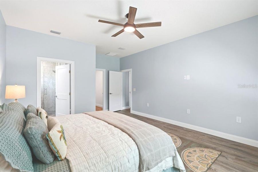 Furnished interior view inside a new home in , Deland (Image 13).