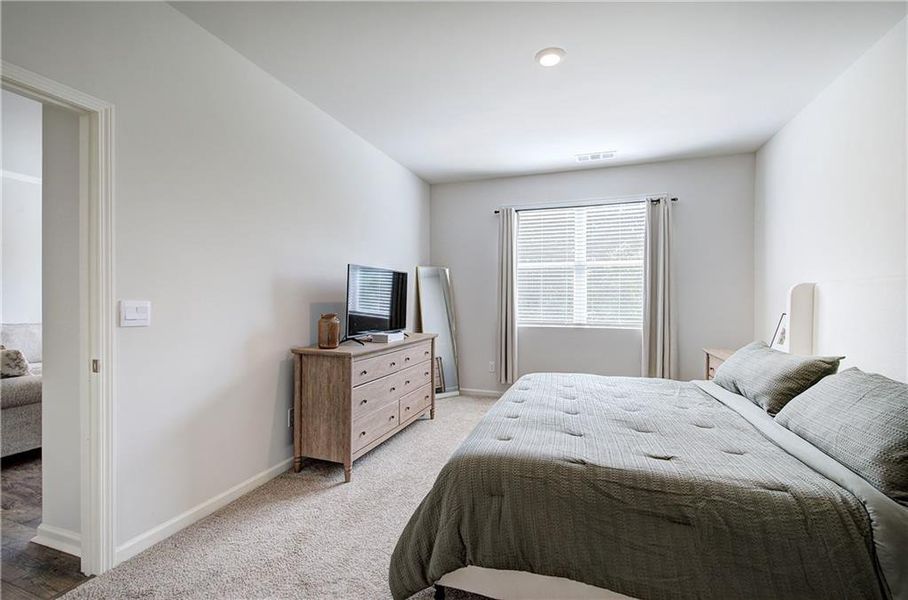 Furnished interior view inside a new home in , Cartersville (Image 33).