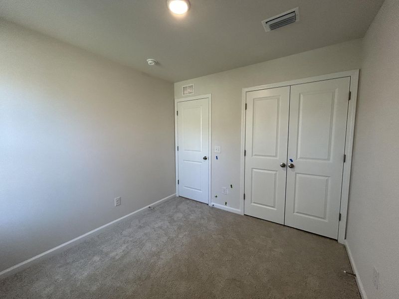 Spacious, unfurnished interior of a new home in , Summerville (Image 32).