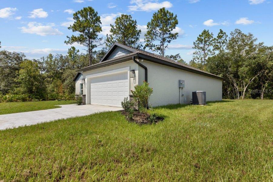 Exterior details and patio area of a home in , Citrus Springs (Image 23). Exterior details and patio area of a home in , Citrus Springs (Image 23).
