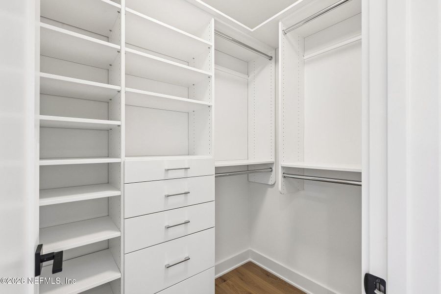 Spacious, unfurnished interior of a new home in , Jacksonville Beach (Image 24).