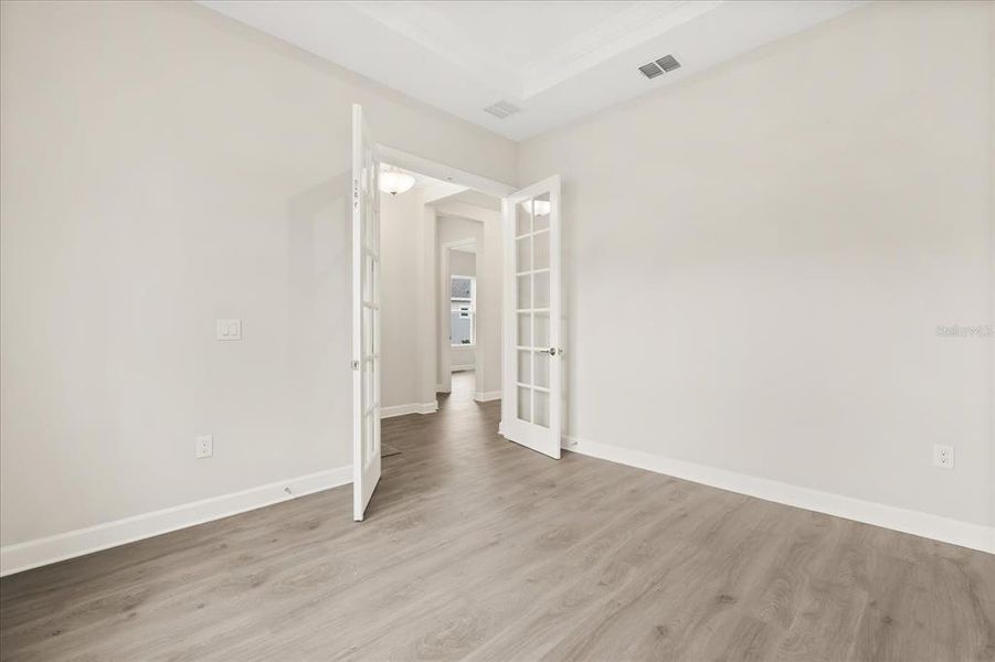 Spacious, unfurnished interior of a new home in , St. Cloud (Image 16).