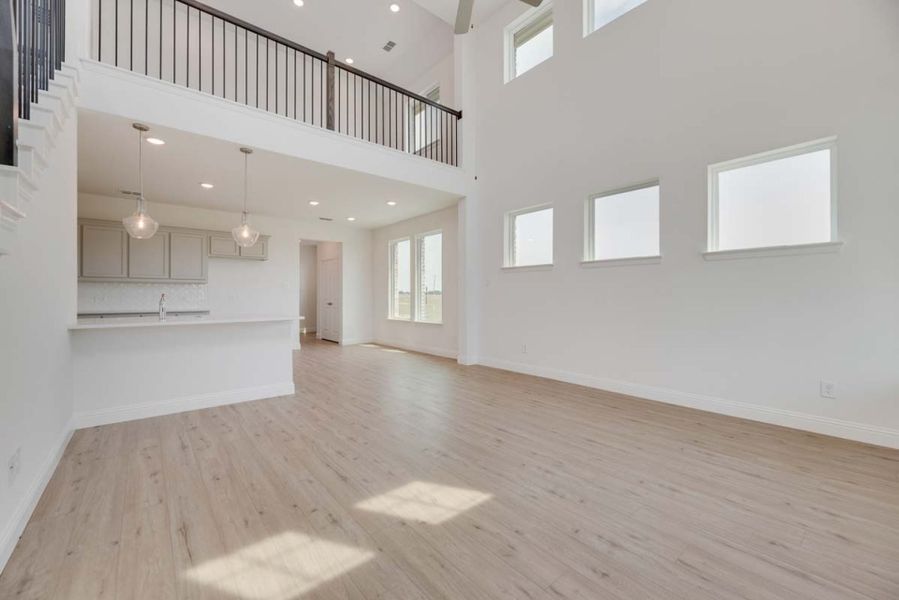 Spacious, unfurnished interior of a new home in Elevon, Lavon (Image 6).