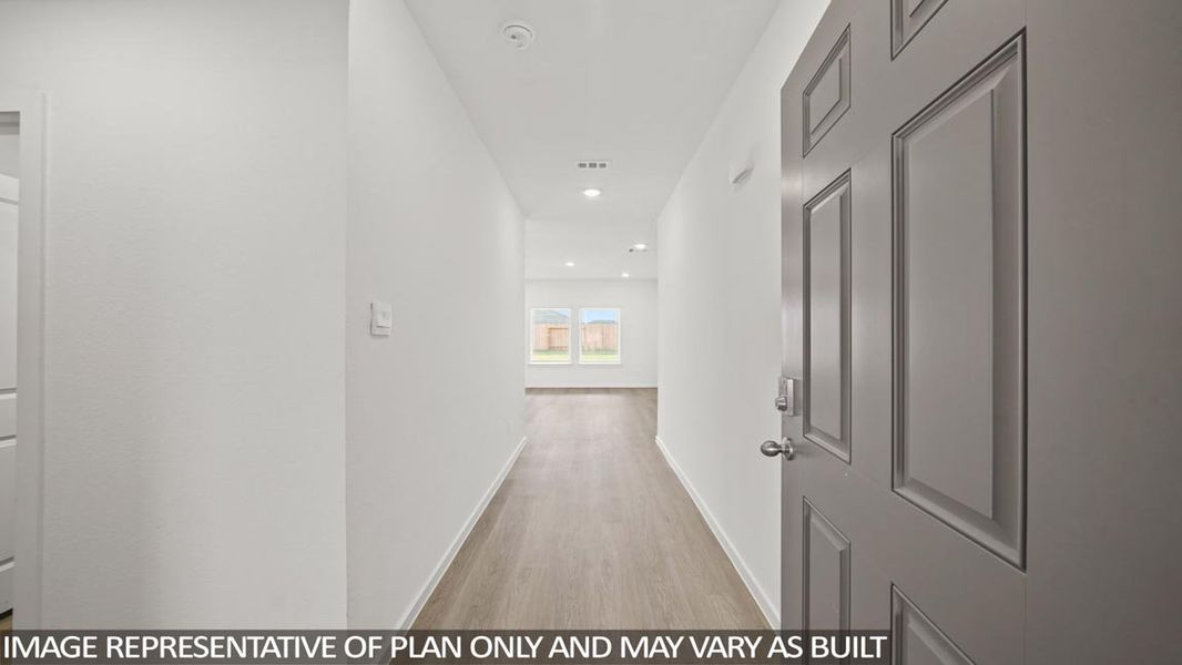 Spacious, unfurnished interior of a new home in Medina, Dayton (Image 9).