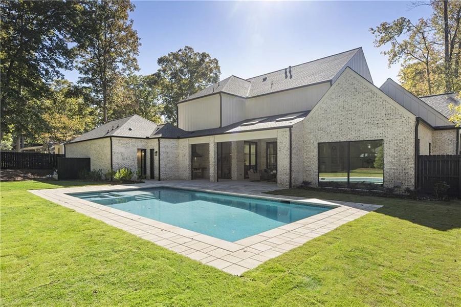 Exterior details and patio area of a home in , Alpharetta (Image 38).