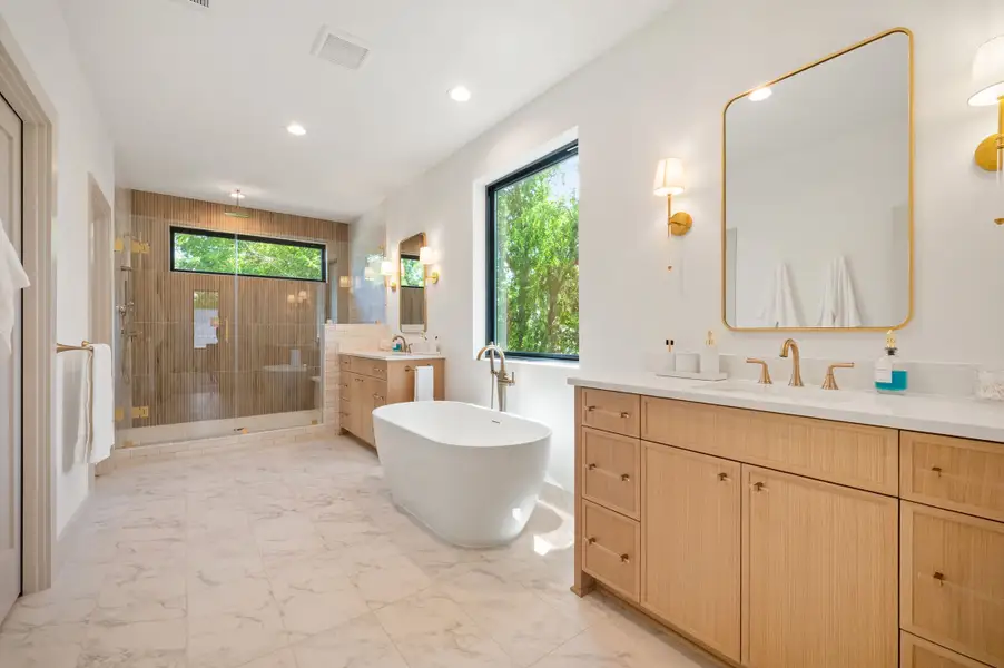 Furnished interior view inside a new home in , Dallas (Image 19).