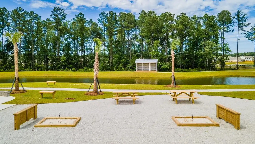 Community amenities in , Summerville (Image 21). Community amenities in , Summerville (Image 21).