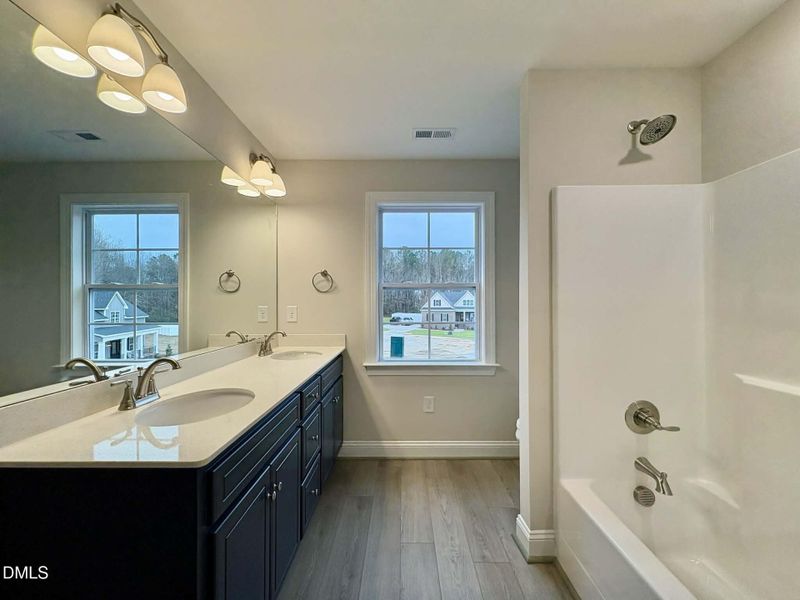 66efbbac-1a72-441a-8c80-abc082848f95