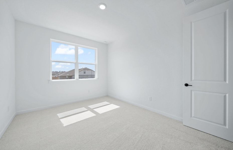 Representative unfurnished interior of a home built from the Electra by Pulte Homes in Kuempel Farms, Pflugerville (Image 19).