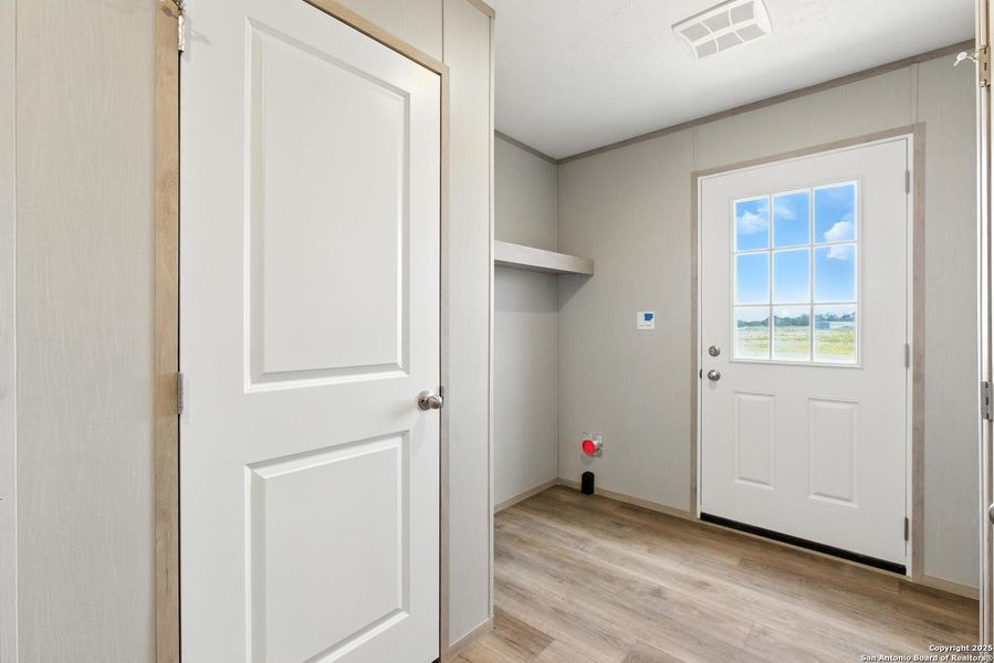 Furnished interior view inside a new home in , Brenham (Image 5).